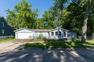 1321 Princeton Ave, Kalamazoo, MI 49007 - Photo 1