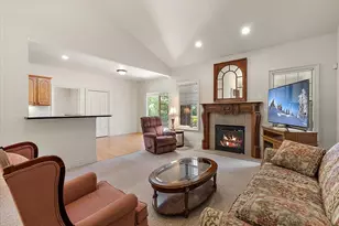 1011 Ashton Woods Dr, Canton, MI 48187 - Photo 9