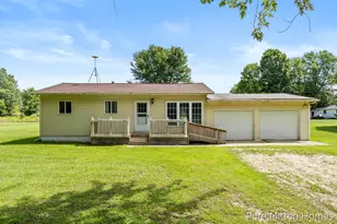 6118 N Hawley Hwy, Belding, MI 48809 - Photo 1