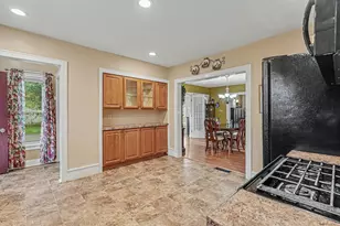 1130 Ireland Ave, Muskegon, MI 49441 - Photo 3