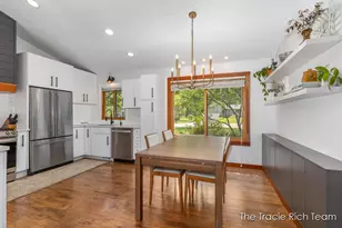 2184 Woodcliff Ave SE, Grand Rapids, MI 49546 - Photo 13
