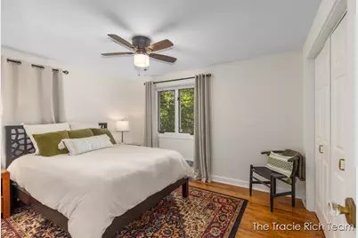 2184 Woodcliff Avenue SE, Grand Rapids, MI 49546 - Photo 15