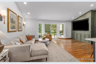 2184 Woodcliff Avenue SE, Grand Rapids, MI 49546 - Photo 7