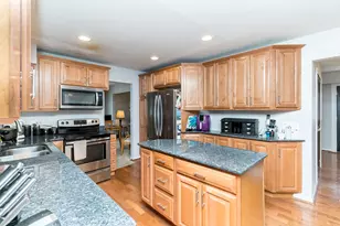 25569 Kilreigh Dr, Farmington Hills, MI 48336 - Photo 25