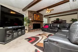 25569 Kilreigh Dr, Farmington Hills, MI 48336 - Photo 29