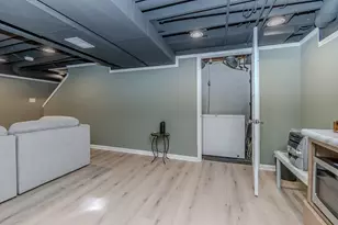 25569 Kilreigh Dr, Farmington Hills, MI 48336 - Photo 61