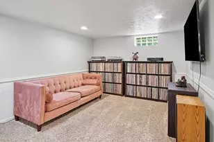 105 Katherine Dr NE, Grand Rapids, MI 49505 - Photo 17