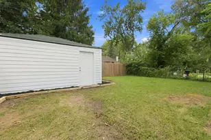 21505 Rockwell St, Farmington Hills, MI 48336 - Photo 23