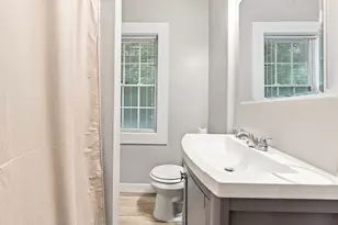 21505 Rockwell St, Farmington Hills, MI 48336 - Photo 15