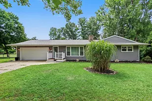 157 Keathley Dr, Battle Creek, MI 49014 - Photo 1