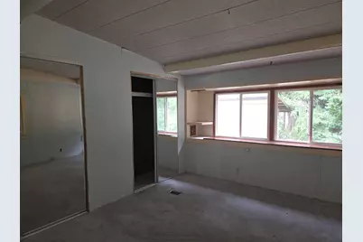 6119 Howard City Edmore Road, Vestaburg, MI 48891 - Photo 7