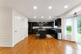 26626 Lake Pointe Dr, Taylor, MI 48180 - Photo 11