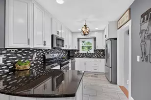 527 Pershing Ave, Jackson, MI 49203 - Photo 13