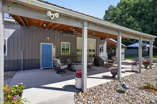 527 Pershing Ave, Jackson, MI 49203 - Photo 3