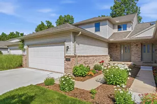555 Sycamore Cir, Saline, MI 48176 - Photo 1