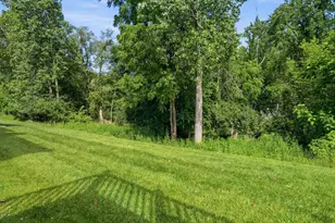 555 Sycamore Cir, Saline, MI 48176 - Photo 45
