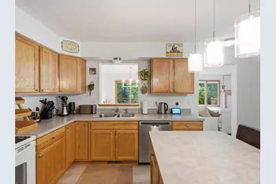 555 Sycamore Circle, Saline, MI 48176 - Photo 13