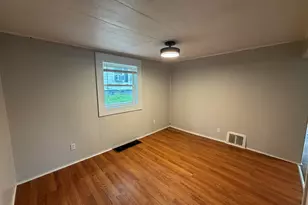 931 Pomeroy St, Kalamazoo, MI 49001 - Photo 9