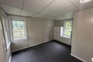 931 Pomeroy St, Kalamazoo, MI 49001 - Photo 7