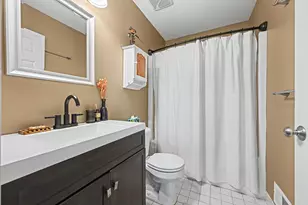 3215 Fenview Dr, Ann Arbor, MI 48108 - Photo 33