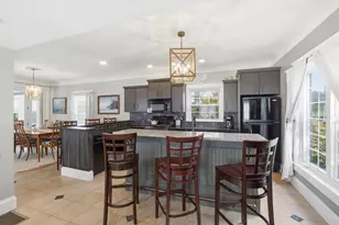 205 E Savidge St, Spring Lake, MI 49456 - Photo 7