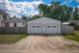 545 N Hemlock St, Evart, MI 49631 - Photo 11