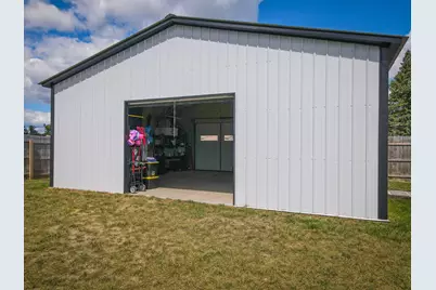 545 N Hemlock Street, Evart, MI 49631 - Photo 9