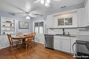 1121 Park Ave, Grand Haven, MI 49417 - Photo 5