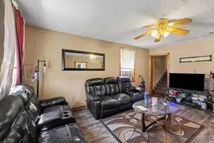908 W Lapeer St, Lansing, MI 48915 - Photo 5