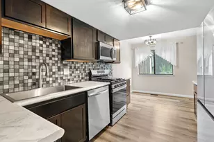 238 Falkirk Ct, Kalamazoo, MI 49006 - Photo 11