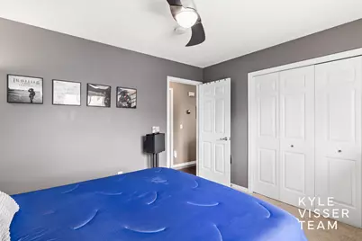 2916 Woodglen Street NW, Grand Rapids, MI 49504 - Photo 9