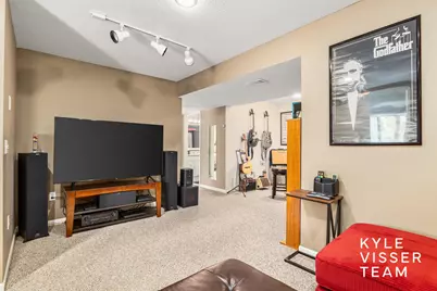 2916 Woodglen Street NW, Grand Rapids, MI 49504 - Photo 15
