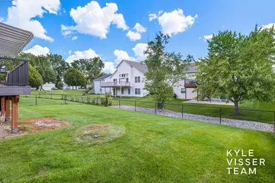 2916 Woodglen Street NW, Grand Rapids, MI 49504 - Photo 27