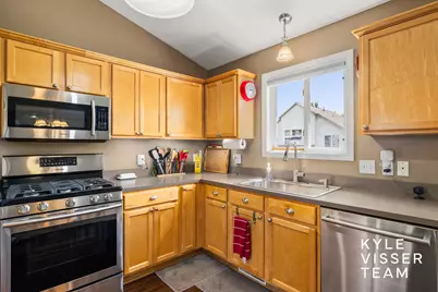 2916 Woodglen Street NW, Grand Rapids, MI 49504 - Photo 5