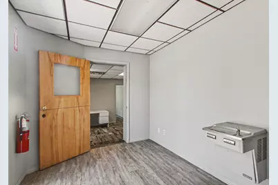 100 Aylworth Avenue, South Haven, MI 49090 - Photo 5
