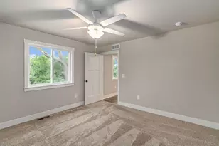 945 Ridgetop Cir, Kalamazoo, MI 49009 - Photo 7