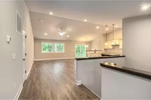 945 Ridgetop Cir, Kalamazoo, MI 49009 - Photo 3