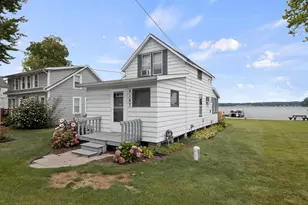 8167 Shady Dr, Watervliet, MI 49098 - Photo 5