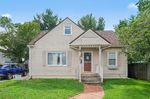 900 SW 40th Street SW, Wyoming, MI 49509 - Photo 1