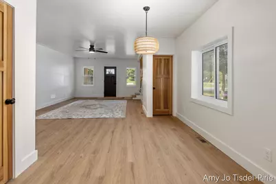 208 N Webster Street, Greenville, MI 48838 - Photo 9
