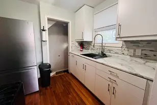 2009 Buckingham Ave, Lincoln Park, MI 48146 - Photo 7