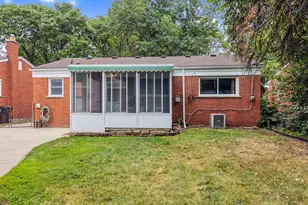 24011 Geneva St, Oak Park, MI 48237 - Photo 27
