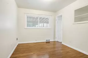 24011 Geneva St, Oak Park, MI 48237 - Photo 15