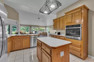 8786 Loire Valley Dr, Tecumseh, MI 49286 - Photo 13