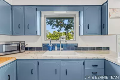 345 Harp Street SE, Grand Rapids, MI 49548 - Photo 11