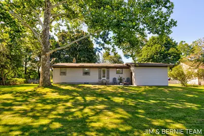 345 Harp Street SE, Grand Rapids, MI 49548 - Photo 3