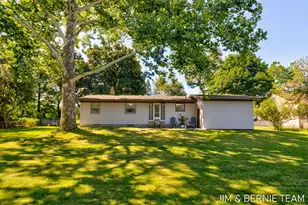 345 Harp St SE, Grand Rapids, MI 49548 - Photo 3