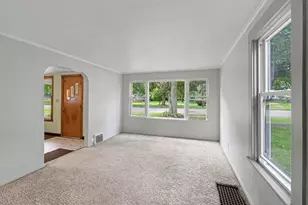 1213 Edwards St, Albion, MI 49224 - Photo 7