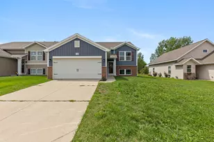6605 Moss Lake Dr, Hudsonville, MI 49426 - Photo 3