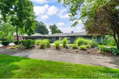 1949 Meadowfield Drive NE, Grand Rapids, MI 49505 - Photo 5